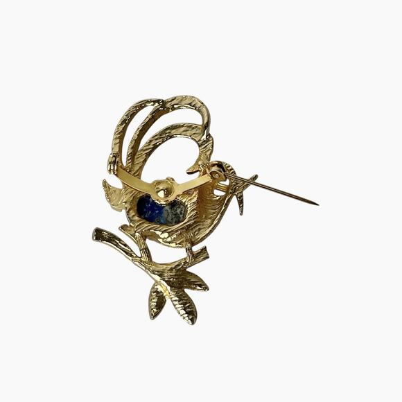 Vintage Bird Brooch Blue Stone Cabochon Textured Gold Tone Swirl Tail 2 Inch - Picture 8 of 11